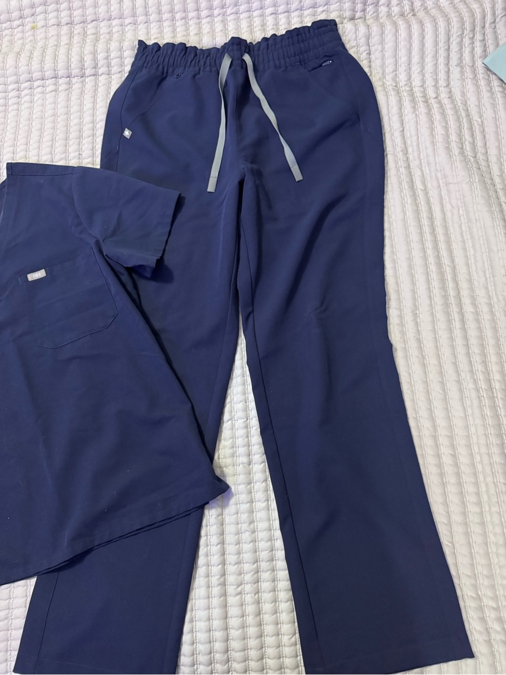Figs Women's Navy Drawstring Joggers